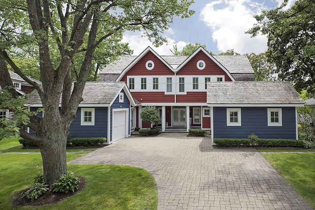 945 Huckleberry Ln., Glenview, IL 60025