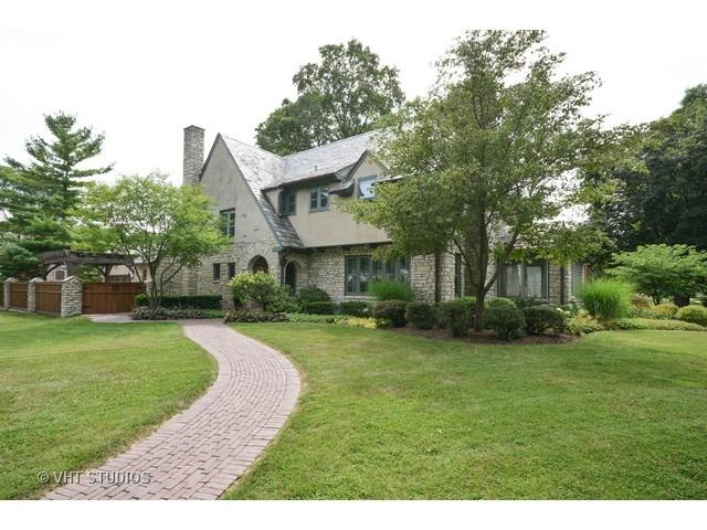 153 S Harrison Ave., Aurora, IL 60506