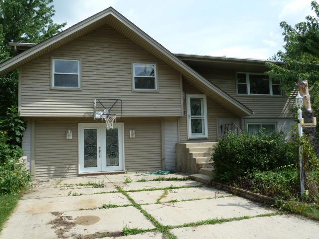 1236 Milton Ln., Schaumburg, IL 60193