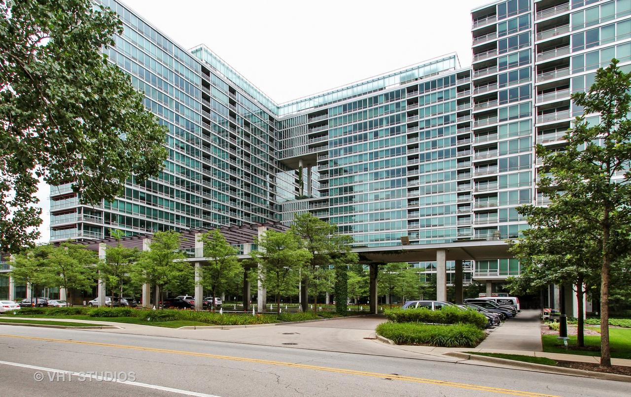 9715 Woods Dr. #1409, Skokie, IL 60077