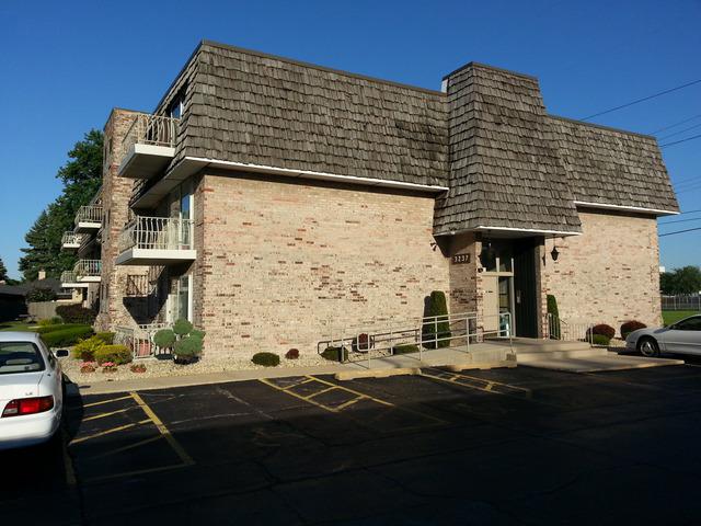 3237 S Manor Dr. #313, Lansing, IL 60438