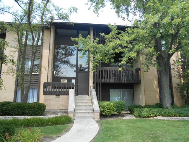 6160 Knollwood Rd. #206, Willowbrook, IL 60527