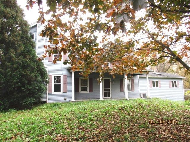 2697 N Unity Rd., Lena, IL 61048