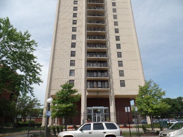 3001 S Michigan Ave. #403, Chicago, IL 60616