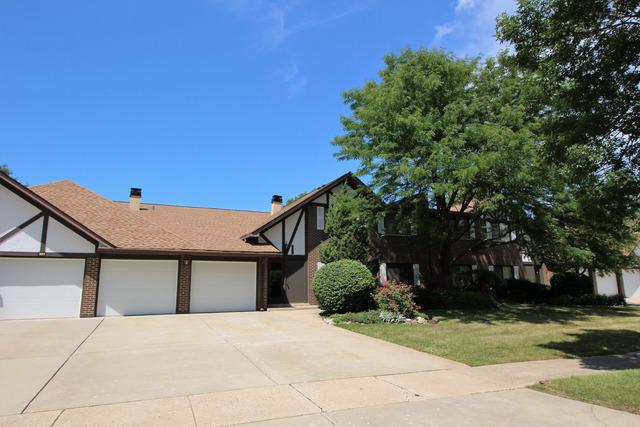 301 E Walters Ln. #2B, Itasca, IL 60143
