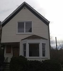 9011 S Dauphin Ave., Chicago, IL 60619