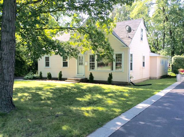 1835 Pratt Ave., Des Plaines, IL 60018