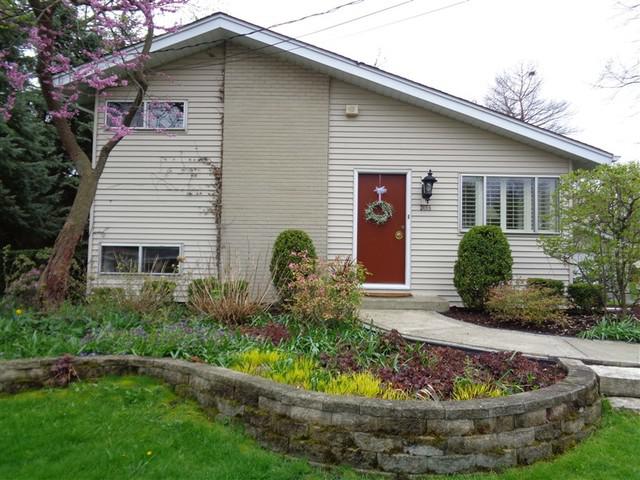 2455 Seminary Ave., Des Plaines, IL 60016