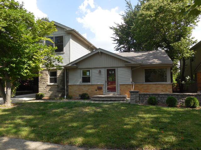 411 E Park Ave., Elmhurst, IL 60126