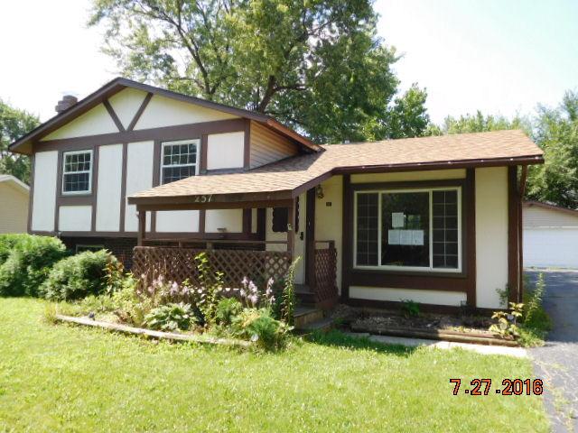 257 Butternut Dr., Bolingbrook, IL 60440