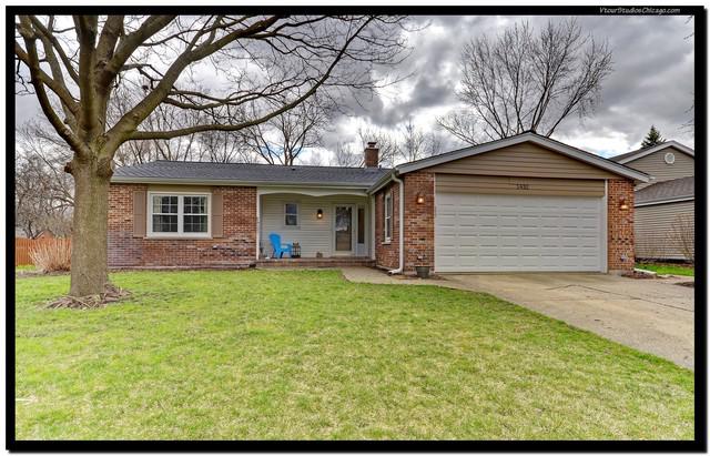 1432 Willcrest Rd., Naperville, IL 60540