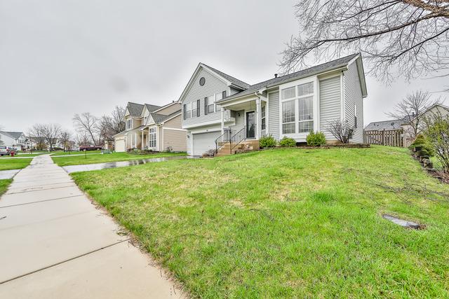 95 Churchill Ln., Aurora, IL 60504