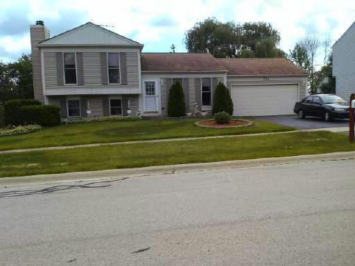 736 Cypress Ln., Carol Stream, IL 60188