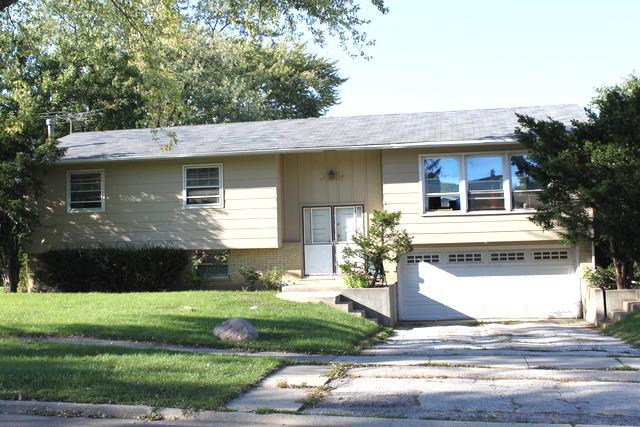 1591 Hillcrest Ave., Hanover Park, IL 60133
