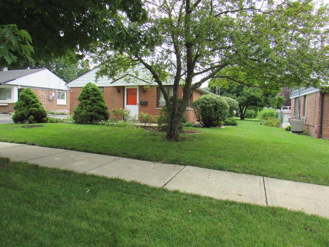 9921 Harnew Rd., Oak Lawn, IL 60453