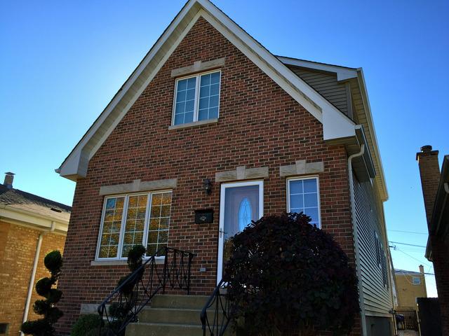 6131 W Giddings St., Chicago, IL 60630
