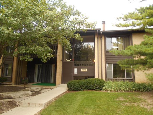 6158 Knoll Way Dr. #104, Willowbrook, IL 60527