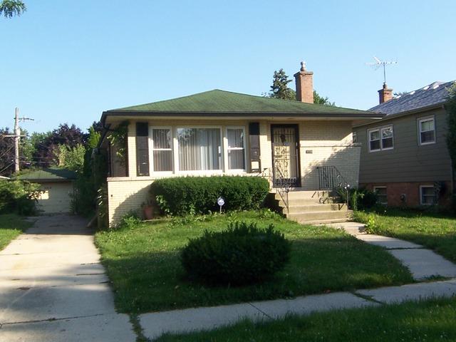 5413 Drury Ln., Oak Lawn, IL 60453