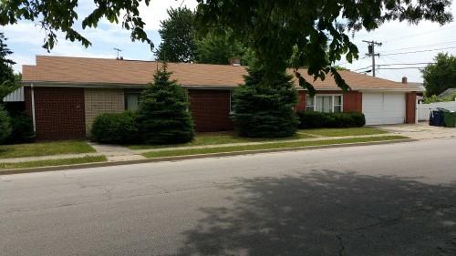 8900 S Utica Ave., Evergreen Park, IL 60805