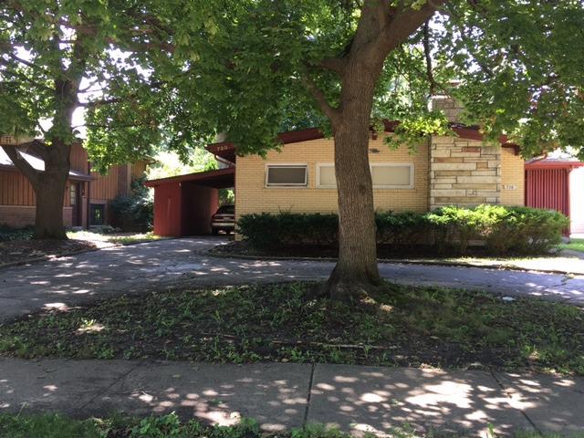 720 N Hickory Ave., Arlington Heights, IL 60004