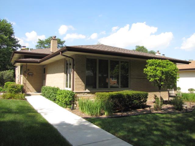1406 E Lyn Ct., Homewood, IL 60430