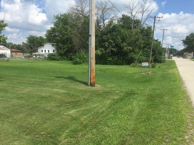 300 W Main St., Winnebago, IL 61088