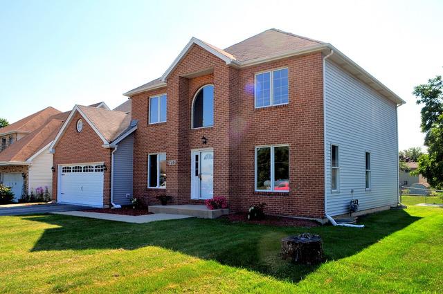 716 N Rohlwing Rd., Addison, IL 60101
