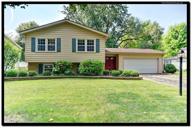 30W125 Argyll Ln., Naperville, IL 60563
