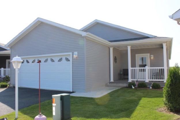 1479 Equestrian Dr., Grayslake, IL 60030