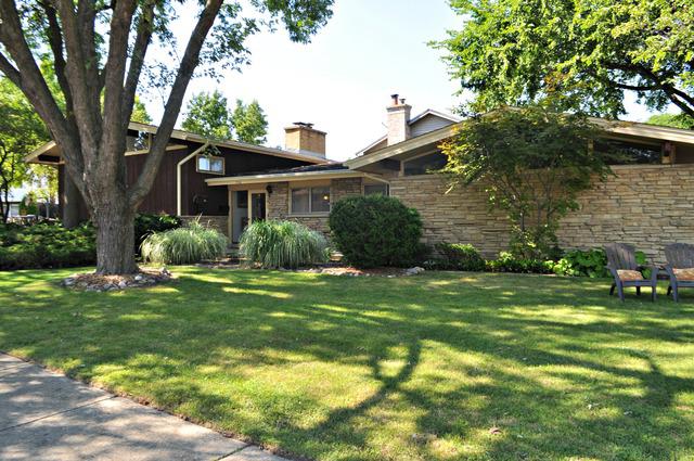 728 E Greenwood Ct., Palatine, IL 60074