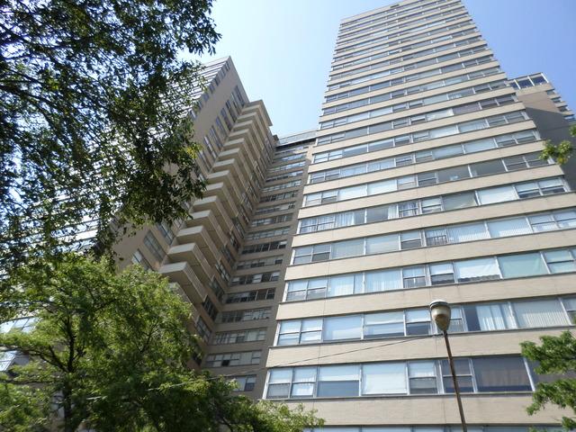 6301 N Sheridan Rd. #8B, Chicago, IL 60660