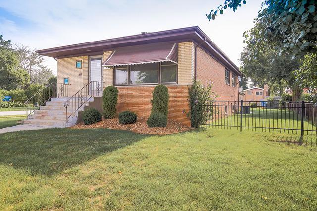 8901 S 49th Ct., Oak Lawn, IL 60453