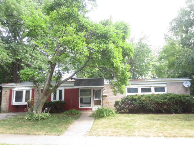 306 W Crystal St., Mundelein, IL 60060