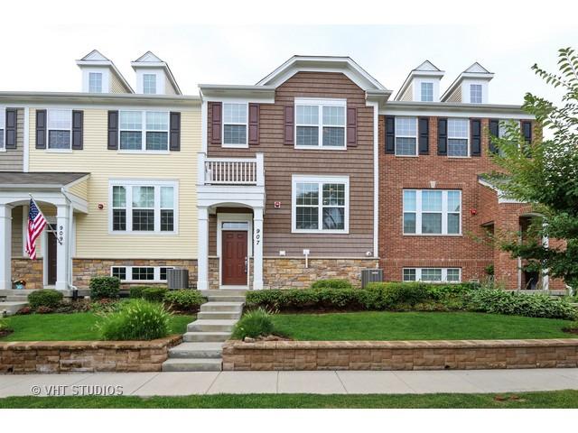 907 Hamlin Ln., Arlington Heights, IL 60004