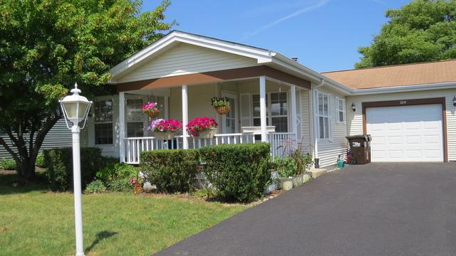 104 Derby Ln., Grayslake, IL 60030