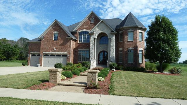 5865 Whitetail Ridge Dr., Yorkville, IL 60560