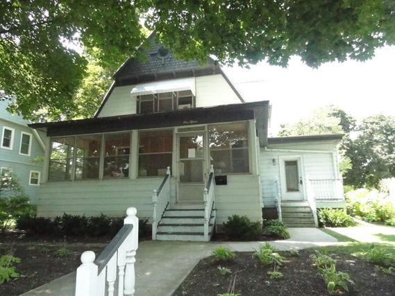 115 Alma St., Sycamore, IL 60178