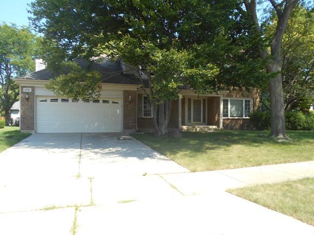2761 Sandalwood Rd., Buffalo Grove, IL 60089