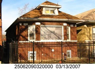 8838 S Wood St., Chicago, IL 60620