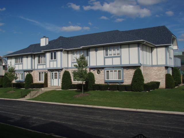 13 St Moritz Dr. #102, Palos Park, IL 60464