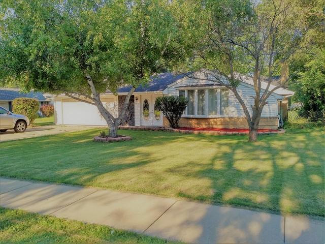 104 Lawton Ln., Bolingbrook, IL 60440