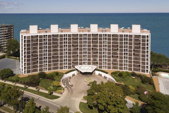 1500 Sheridan Rd. #1D, Wilmette, IL 60091