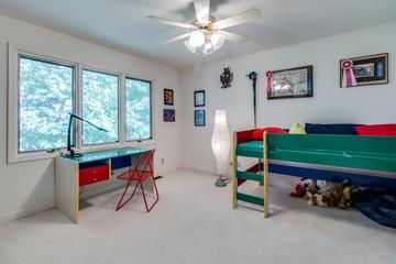 8S321 Hampton Cir., Naperville, IL 60540