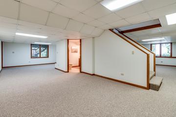 8S321 Hampton Cir., Naperville, IL 60540