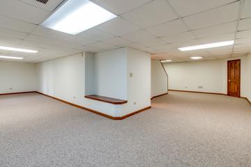 8S321 Hampton Cir., Naperville, IL 60540