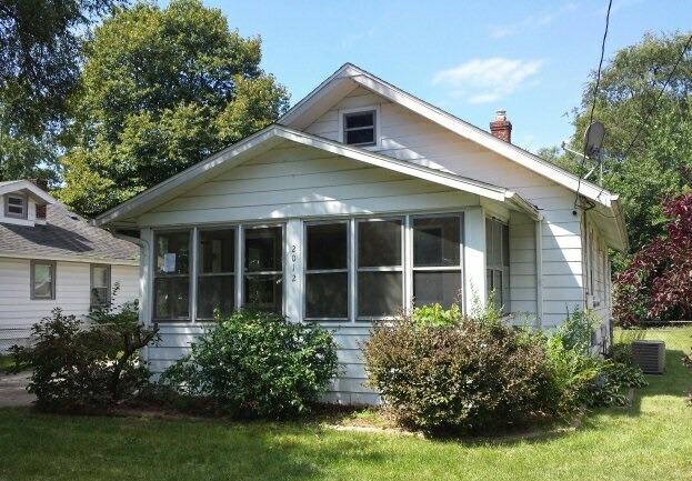 2012 Ridge Ave., Rockford, IL 61103