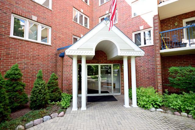 6755 N Milwaukee Ave. #310, Niles, IL 60714