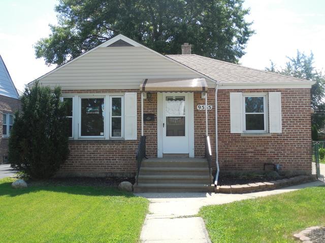 9535 Britta Ave., Franklin Park, IL 60131