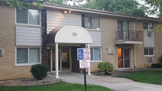 530 Chase Dr. #16, Clarendon Hills, IL 60514