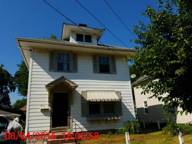 582 North Ave., Aurora, IL 60505